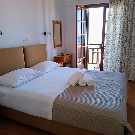 Hotel Erato Хорефто Екстериор снимка