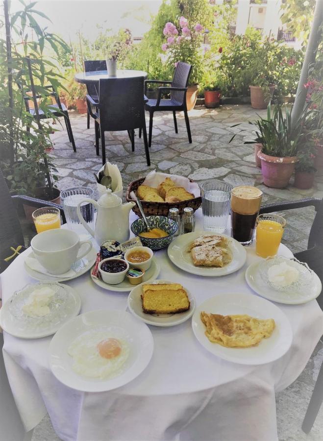 Hotel Erato Хорефто Екстериор снимка