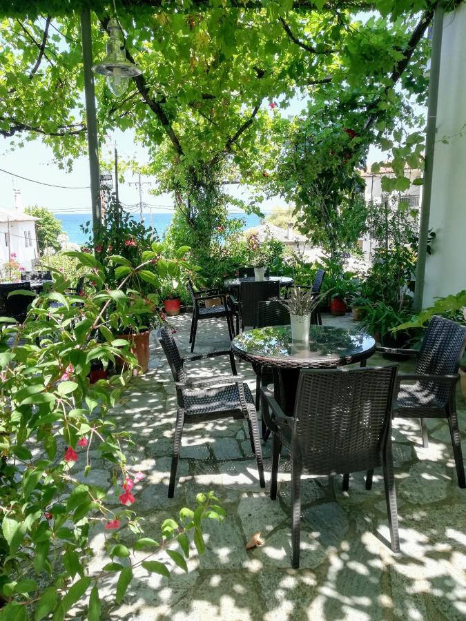 Hotel Erato Хорефто Екстериор снимка