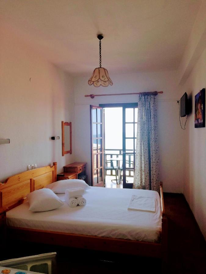 Hotel Erato Хорефто Екстериор снимка