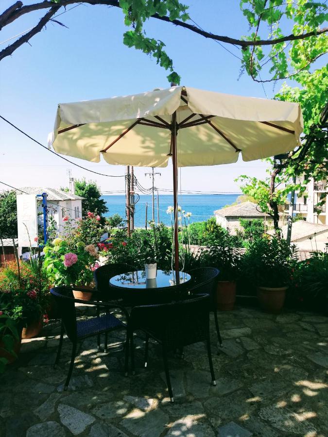 Hotel Erato Хорефто Екстериор снимка