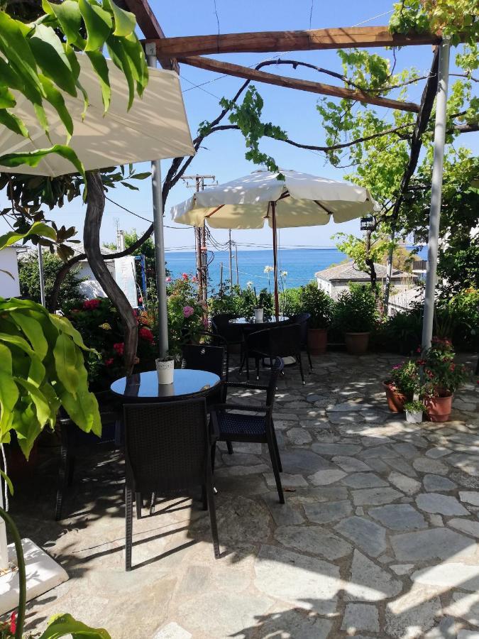 Hotel Erato Хорефто Екстериор снимка