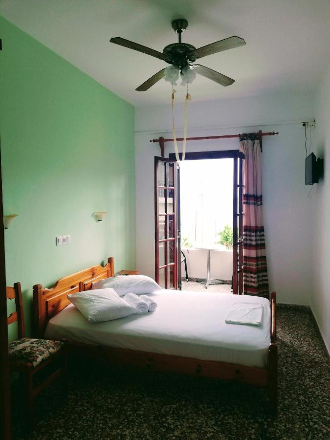 Hotel Erato Хорефто Екстериор снимка