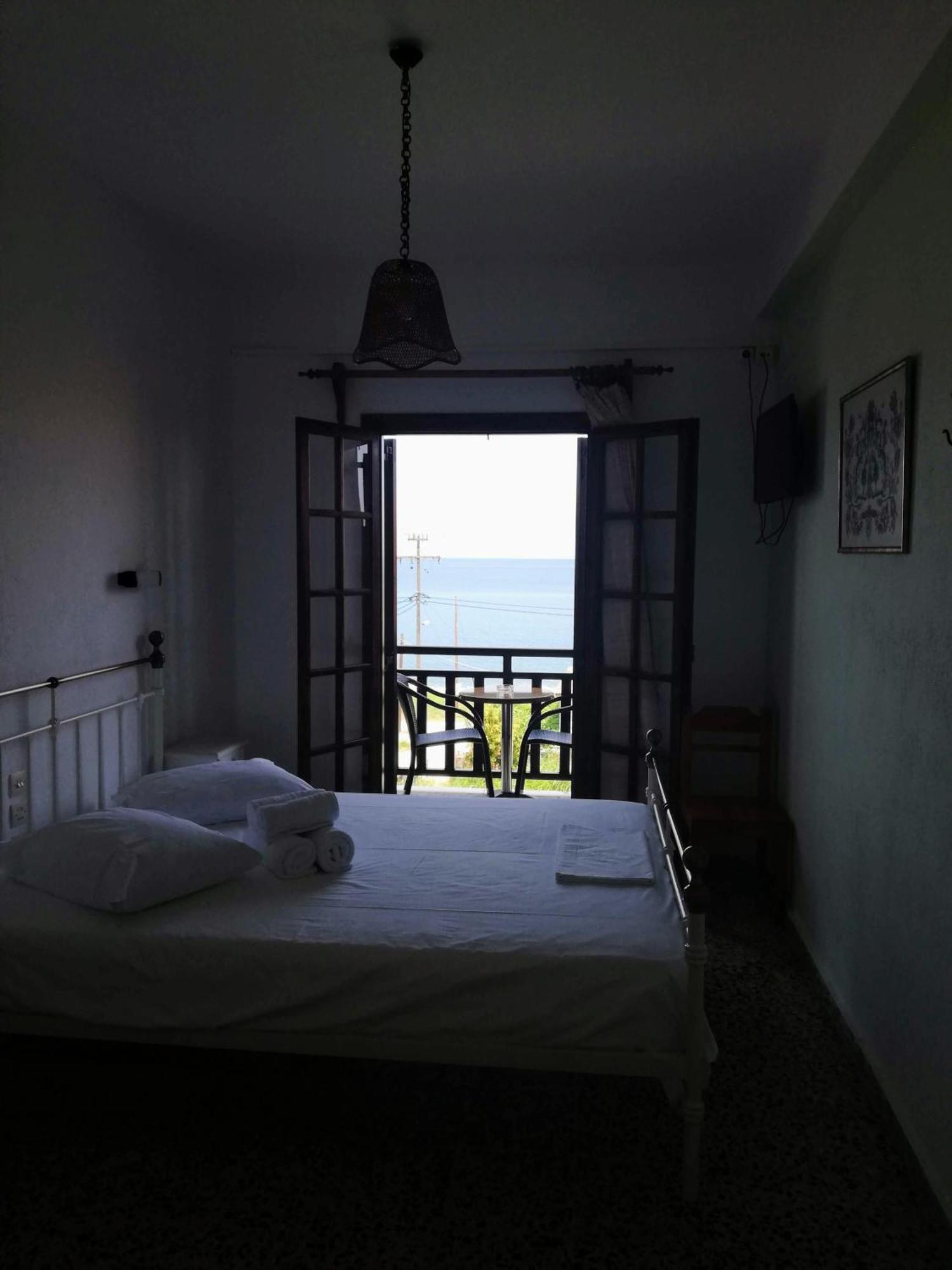 Hotel Erato Хорефто Екстериор снимка
